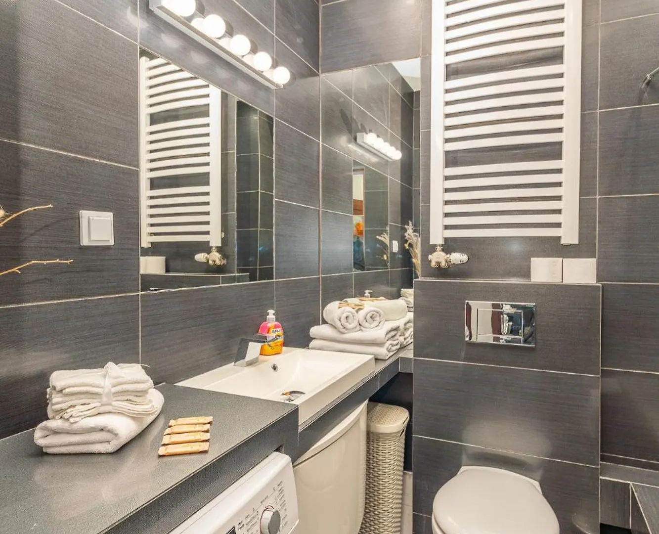 Krakow Central Apt - Top Location, Ac - By Rentujemy 0*,